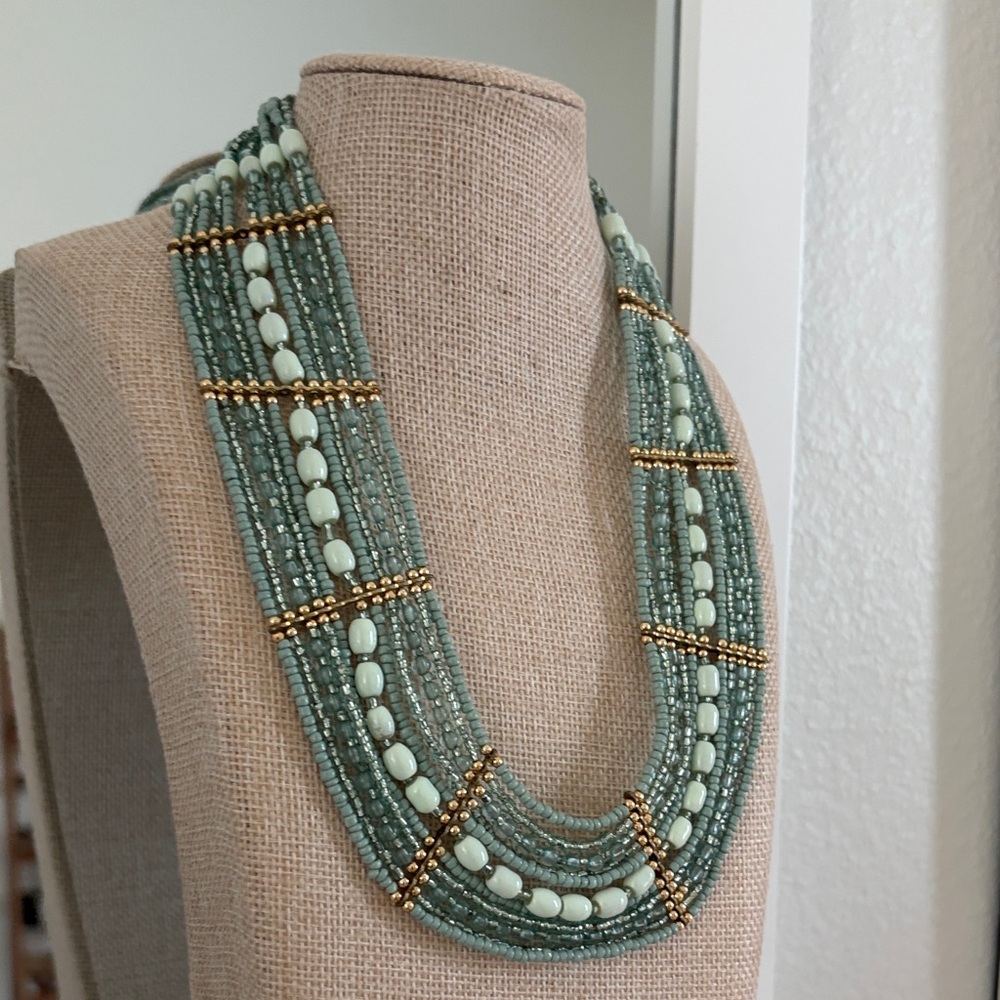 Elegant Green and Gold Seed Beaded Necklace - Picture 1 of 5